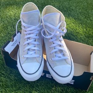 Converse Chuck Taylor All Star Hi top light grey Women’s size 8 Worn Once